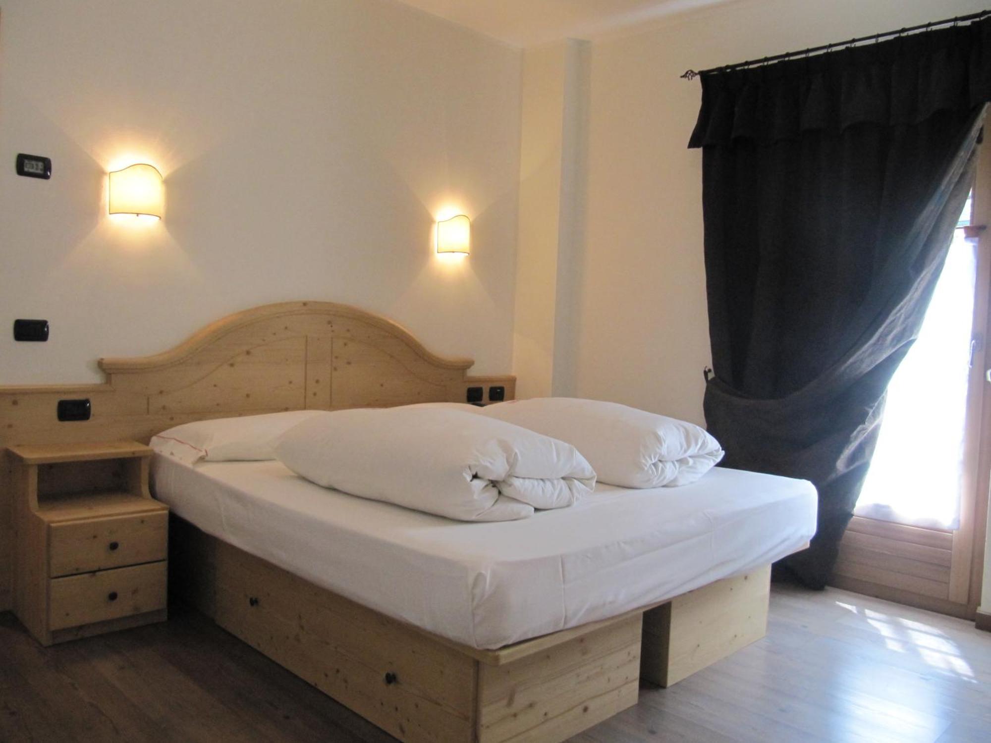 Hotel Meeting Λιβίνιο Εξωτερικό φωτογραφία