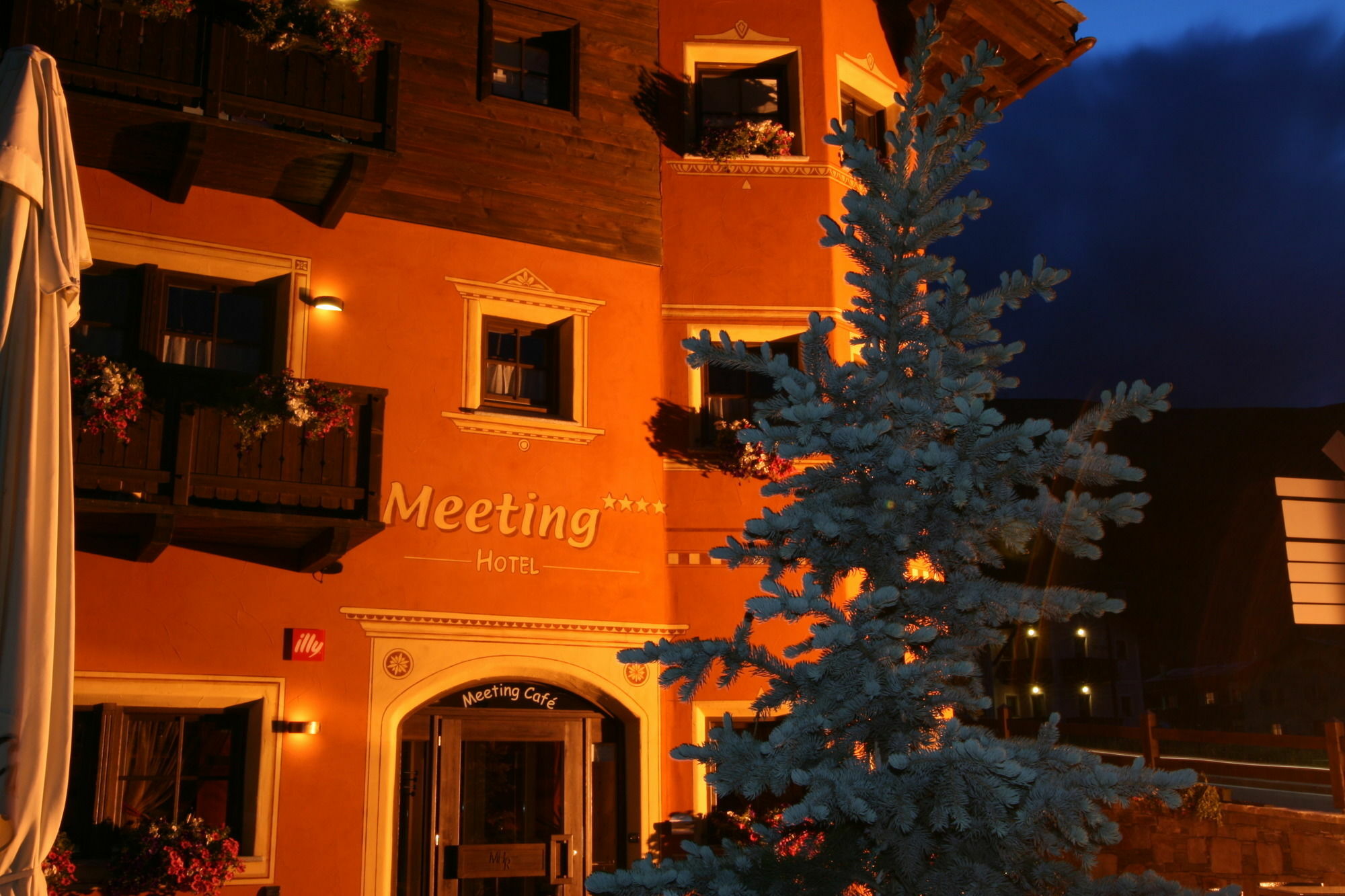 Hotel Meeting Λιβίνιο Εξωτερικό φωτογραφία